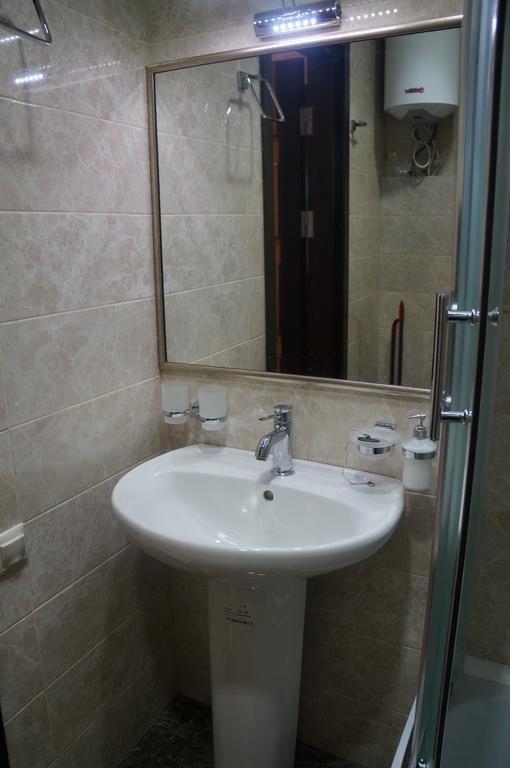 Apartment With Summer Terrace Batumi Zimmer foto