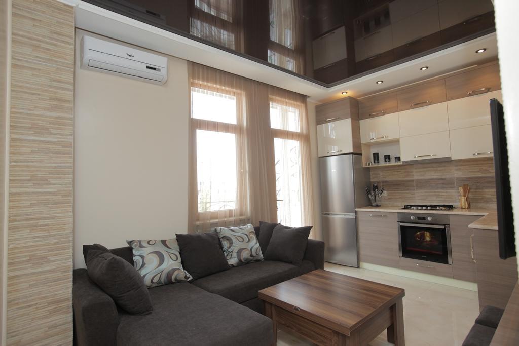 Apartment With Summer Terrace Batumi Zimmer foto