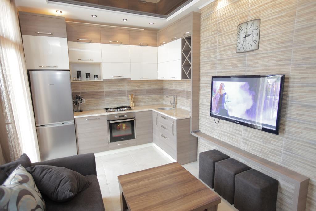 Apartment With Summer Terrace Batumi Zimmer foto
